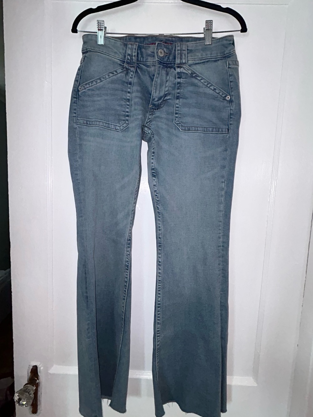 Women’s Light Blue Straight-Leg Jeans